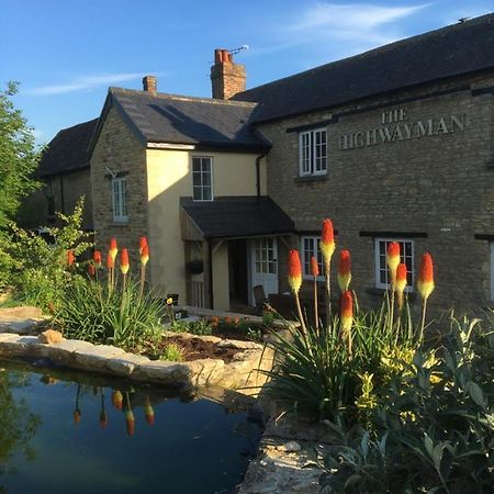 The Highwayman Hotel Kidlington Exterior foto